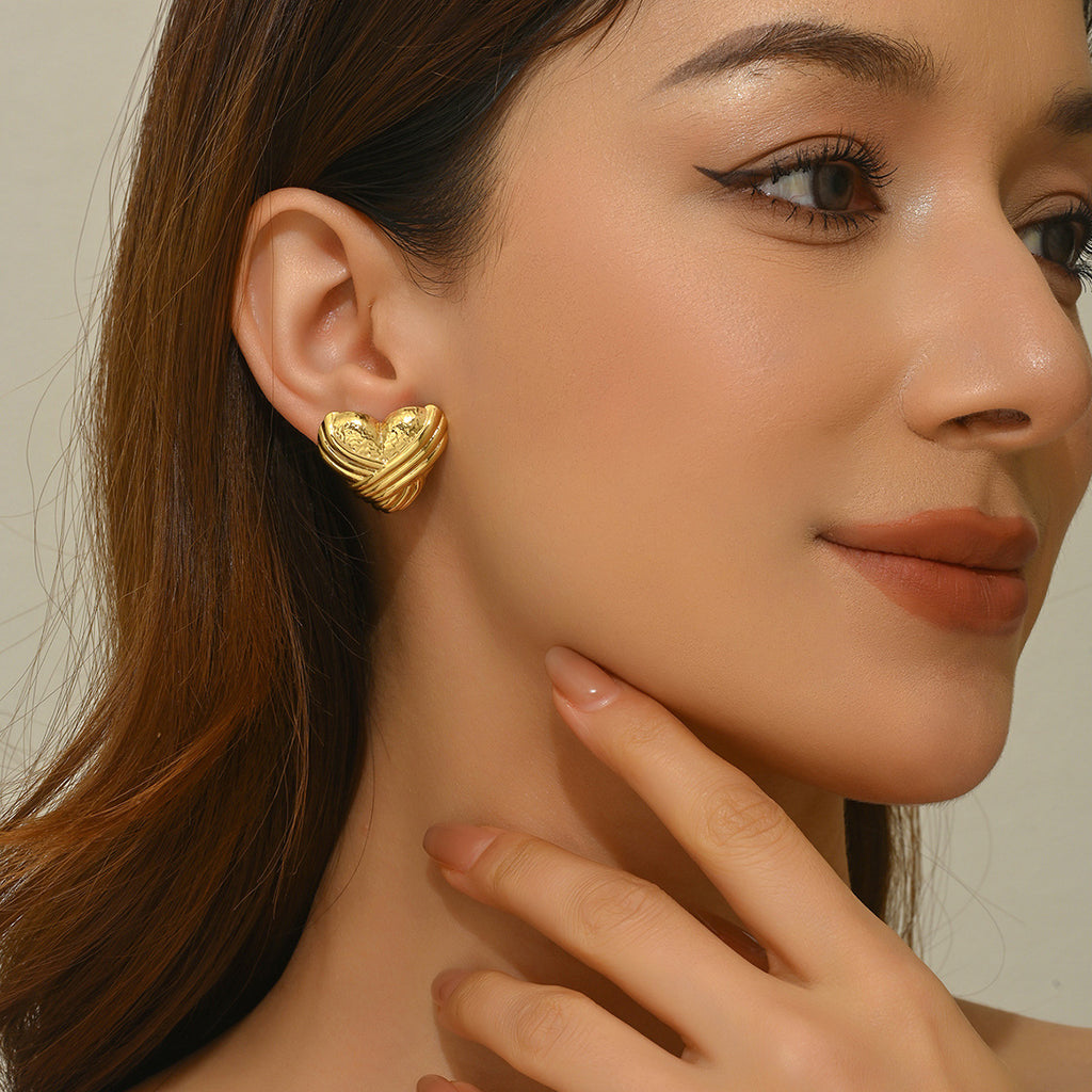 Retro Textured Heart Earrings – Waterproof Gold Stainless Steel Earrings